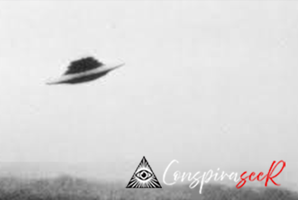 conspriaseer top 10 UFO conspriracies www.conspiraseer.com UFO image